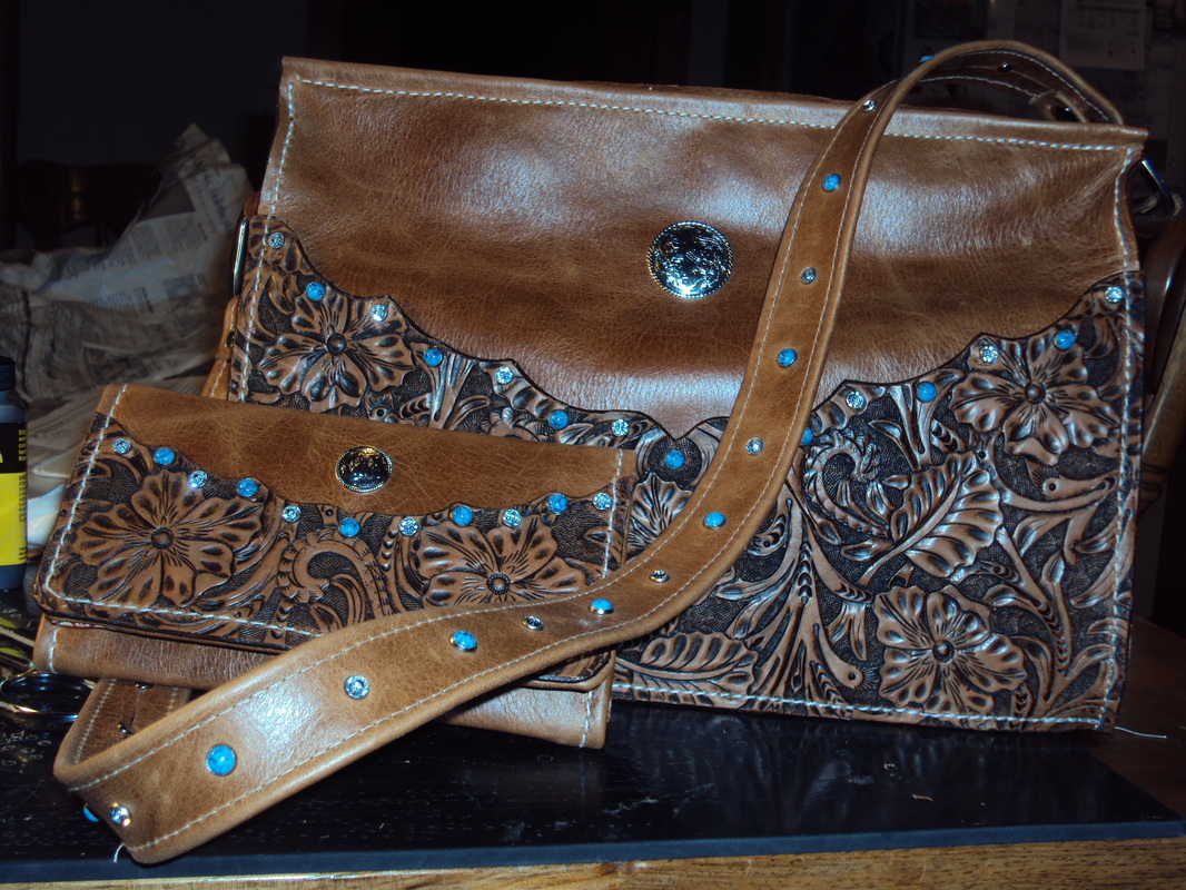Photo Gallery - Bailey's Custom Leather